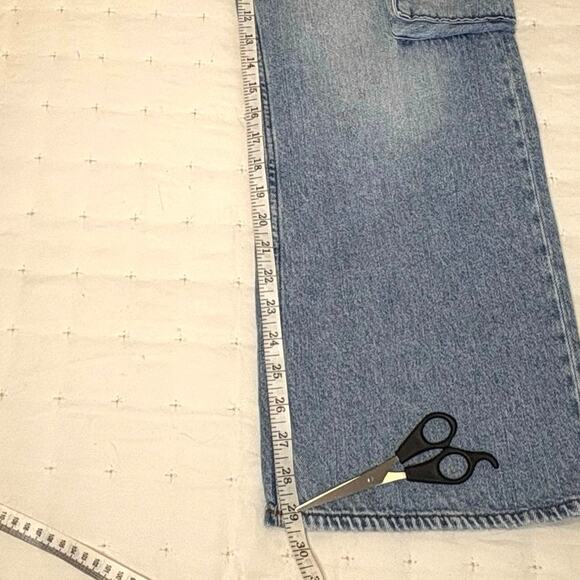 S.O.N.G. Cargo Jeans Women's 11/30 | Light Wash Wide Leg High Rise Utility Denim - Picture 9 of 9